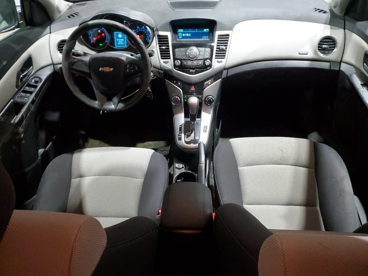 2013 Chevrolet Cruze - Image 8