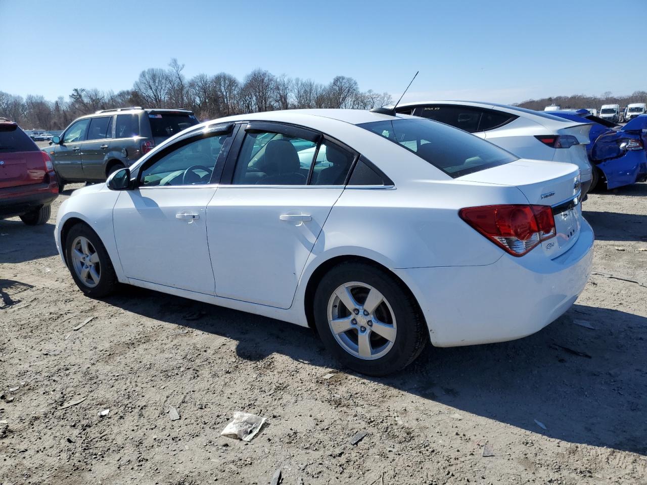 2016 Chevrolet Cruze - Image 2
