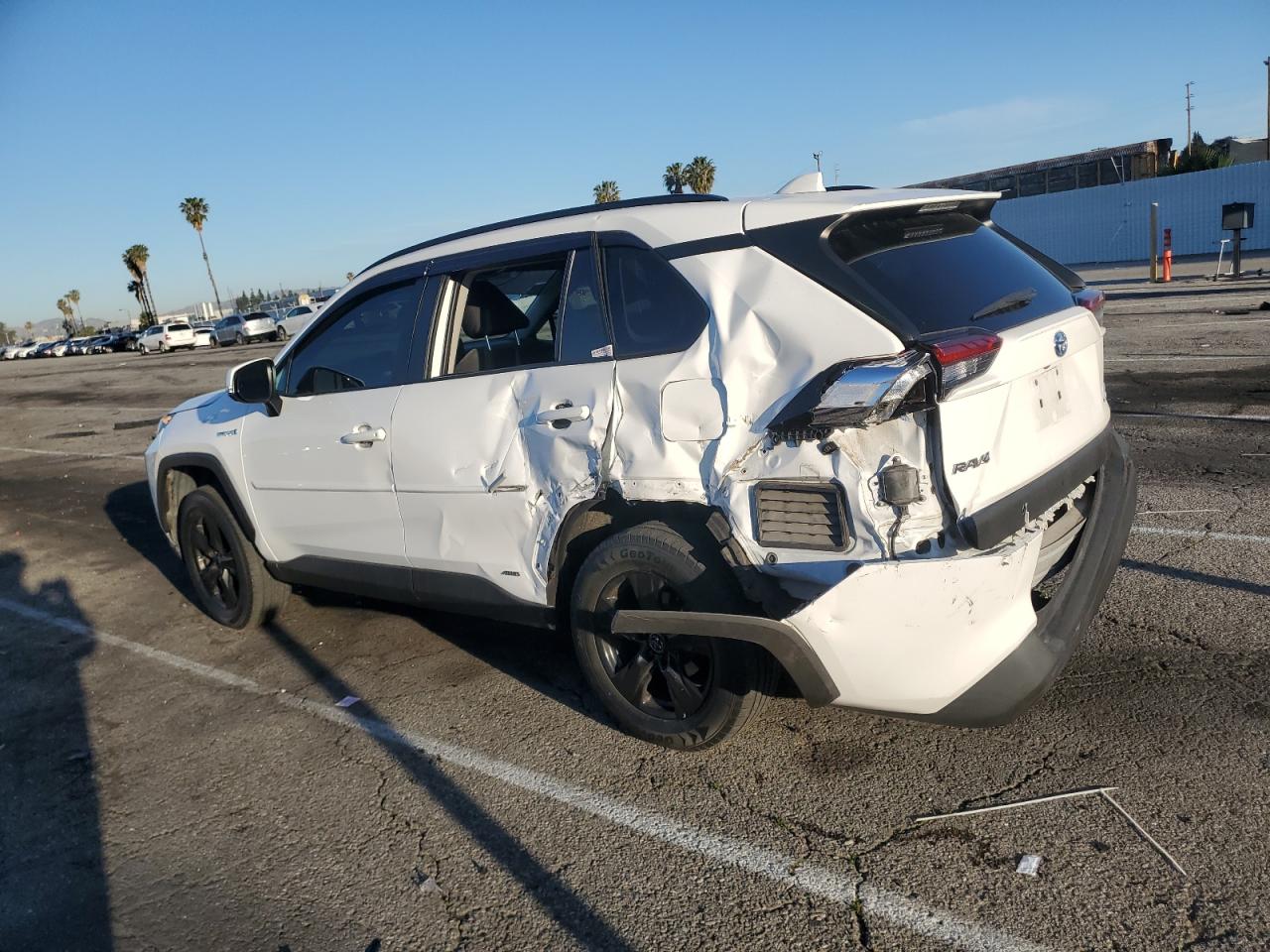 2019 Toyota RAV 4 - Image 2