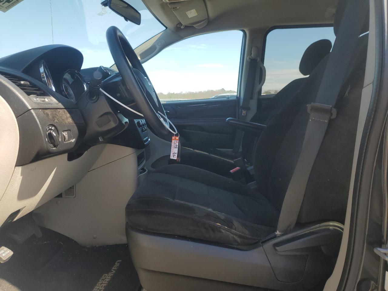 2013 Dodge Caravan - Image 7