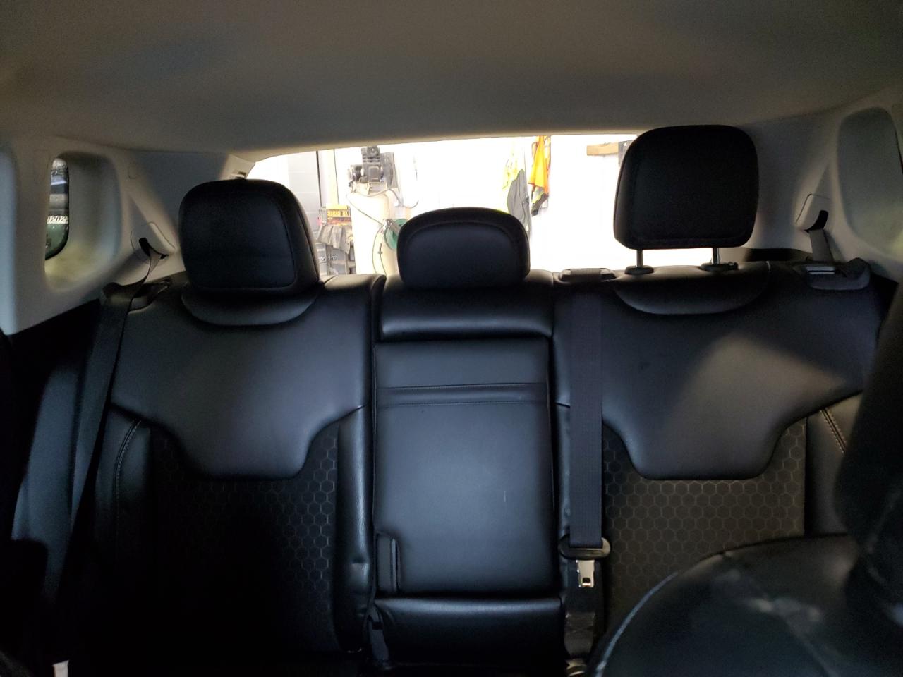 2020 Jeep Compass - Image 10