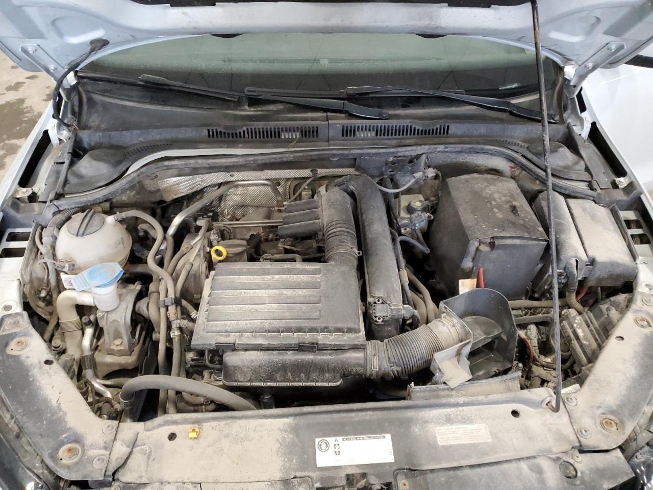 2017 Volkswagen Jetta - Image 11