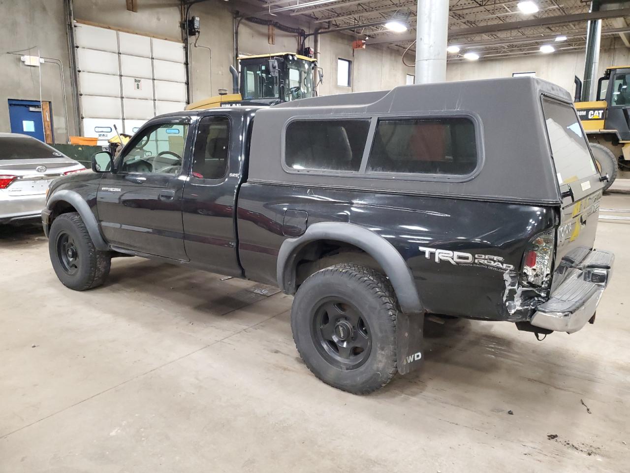 2004 Toyota Tacoma - Image 2