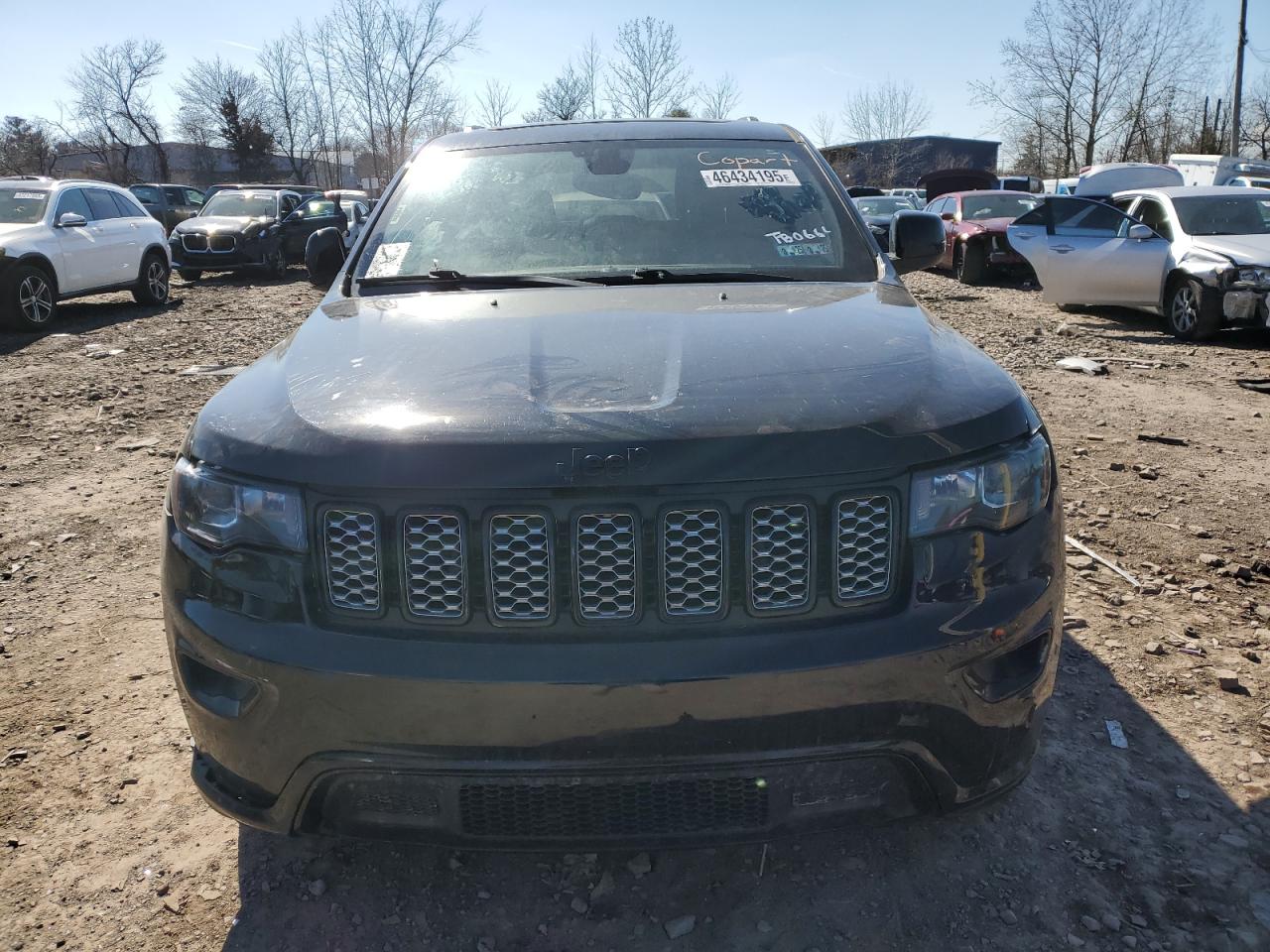 2018 Jeep Grand Cherokee - Image 5
