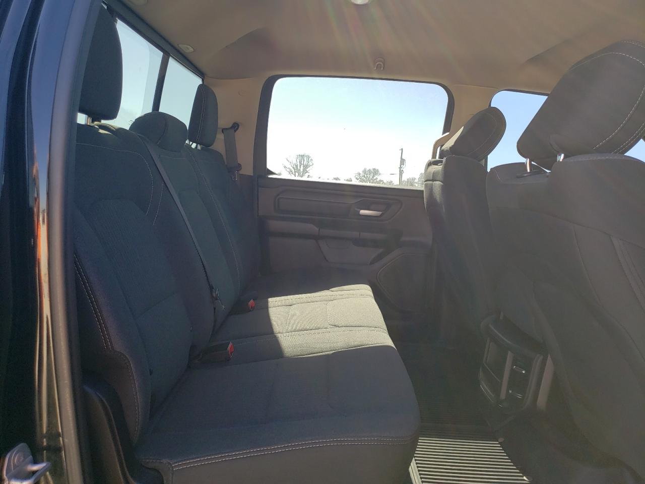 2019 RAM 1500 - Image 10