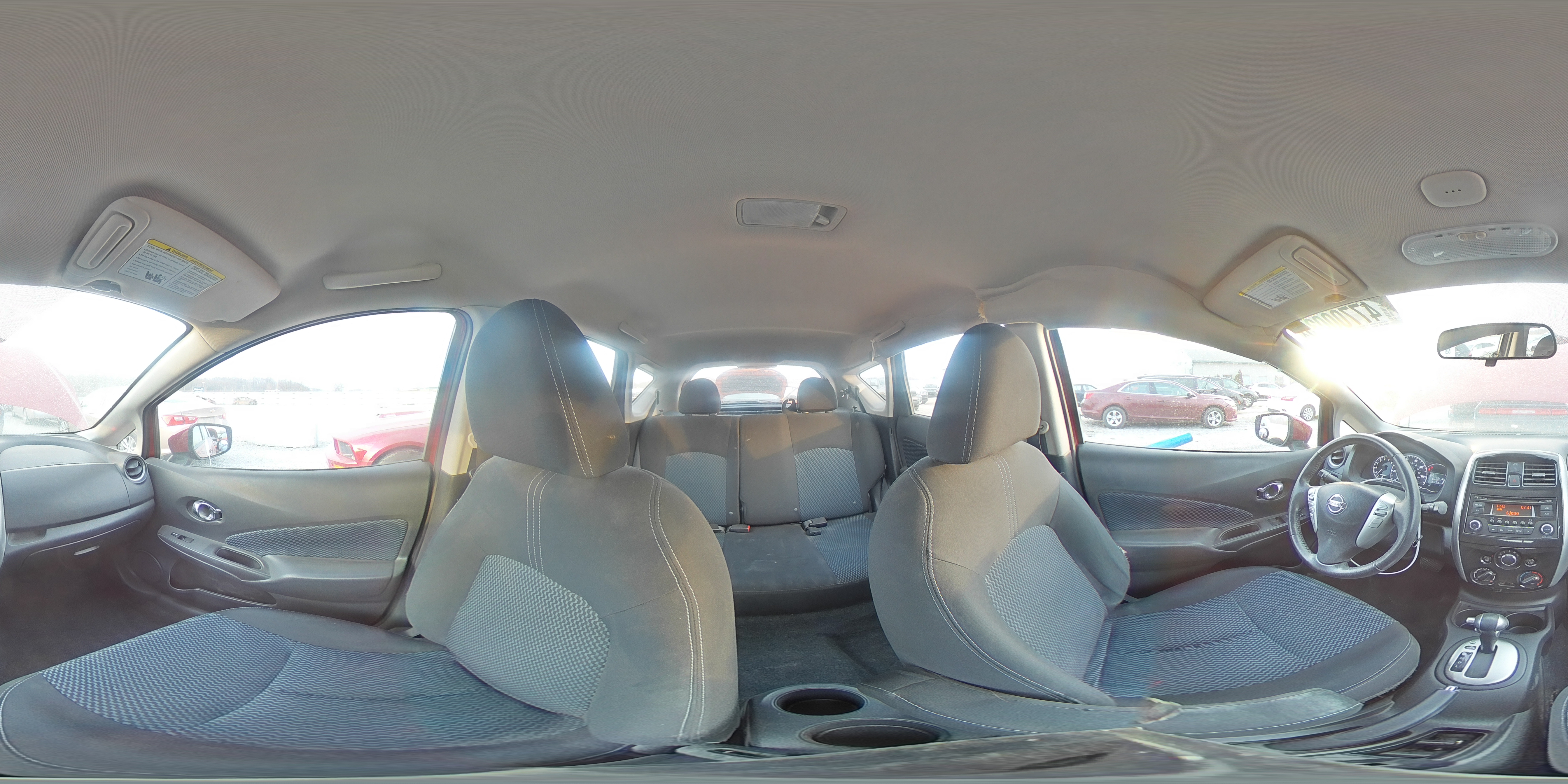 2015 Nissan Versa - Image 15