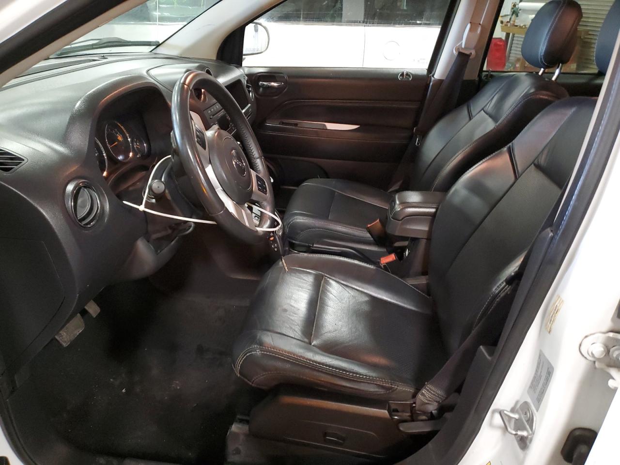 2016 Jeep Compass - Image 7