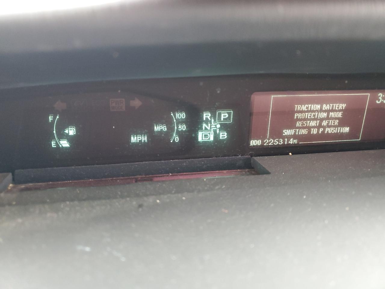 2012 Toyota Prius - Image 9