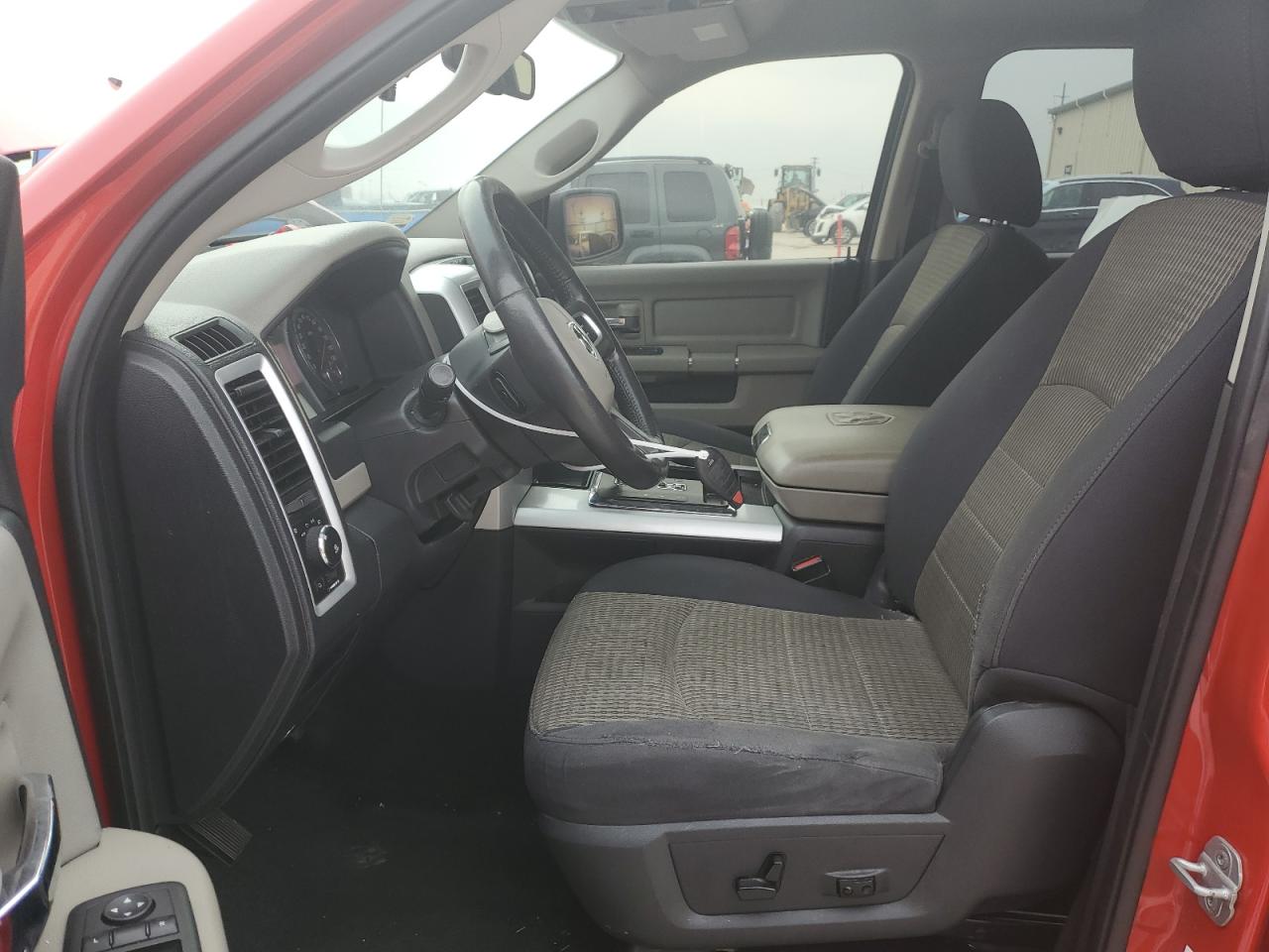 2010 Dodge RAM - Image 7