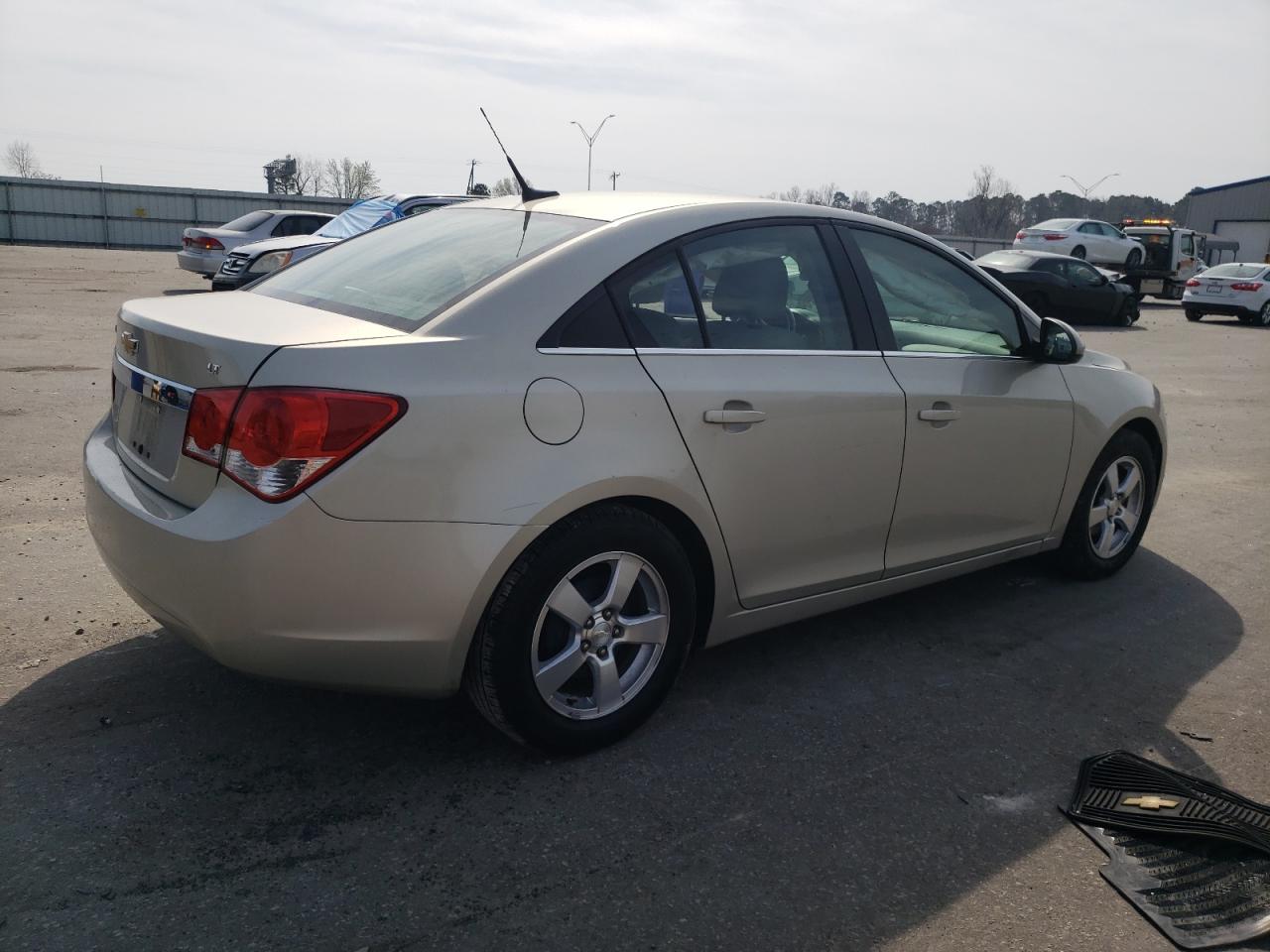 2013 Chevrolet Cruze - Image 3