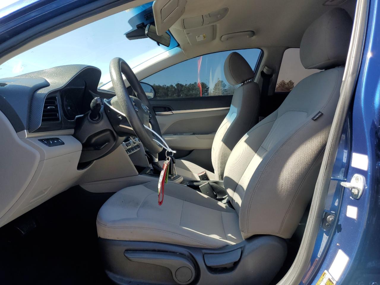 2020 Hyundai Elantra - Image 7