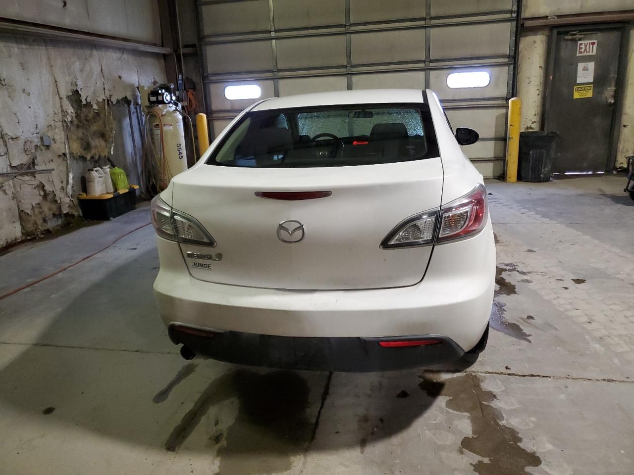 2011 Mazda 3 - Image 6