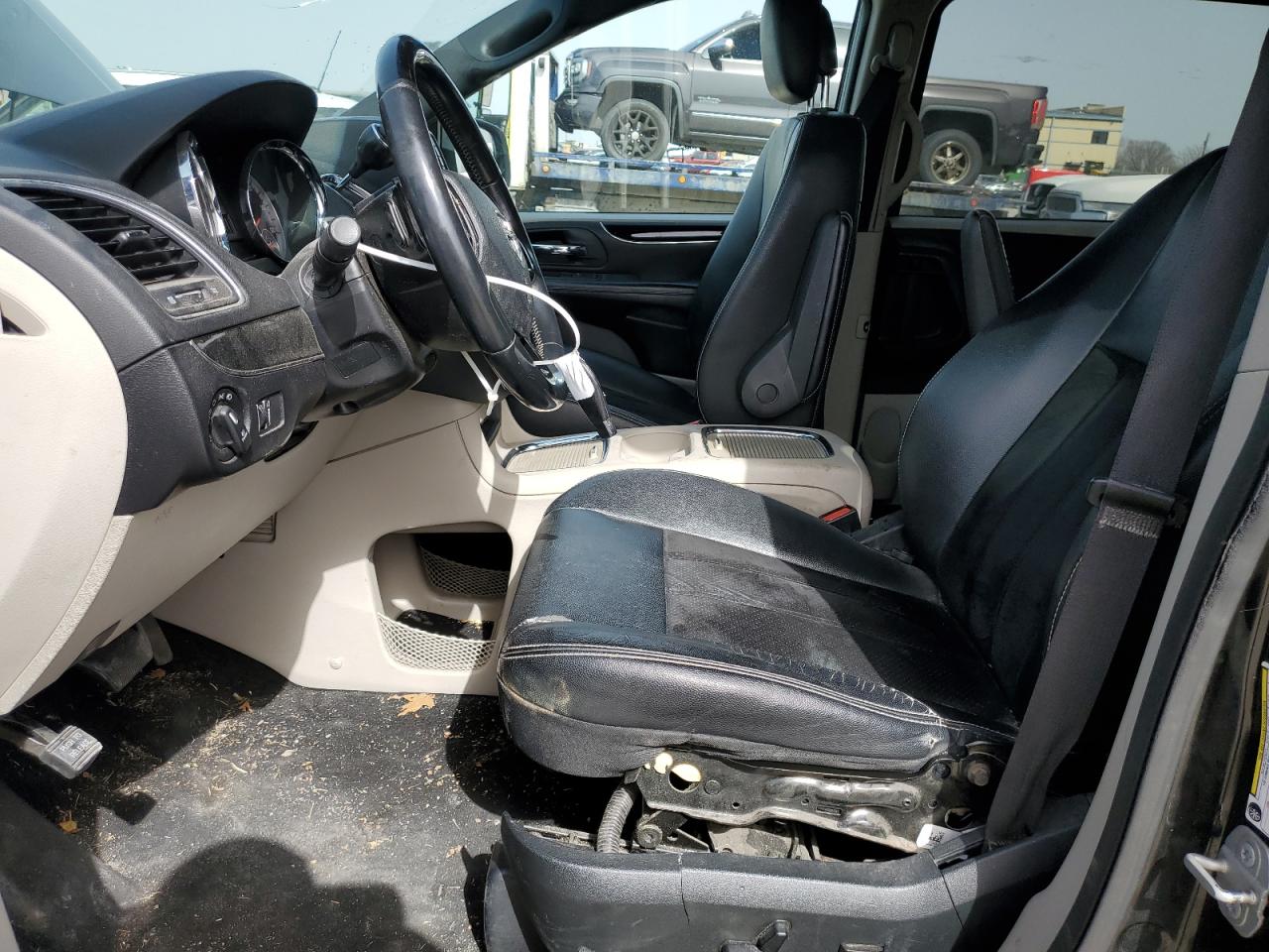 2018 Dodge Caravan - Image 7