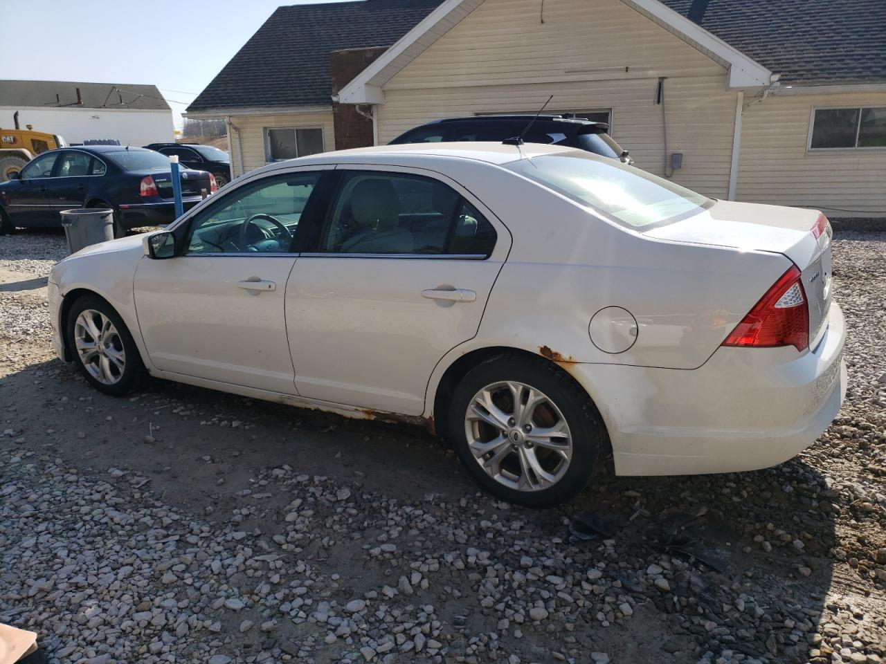 2012 Ford Fusion - Image 2