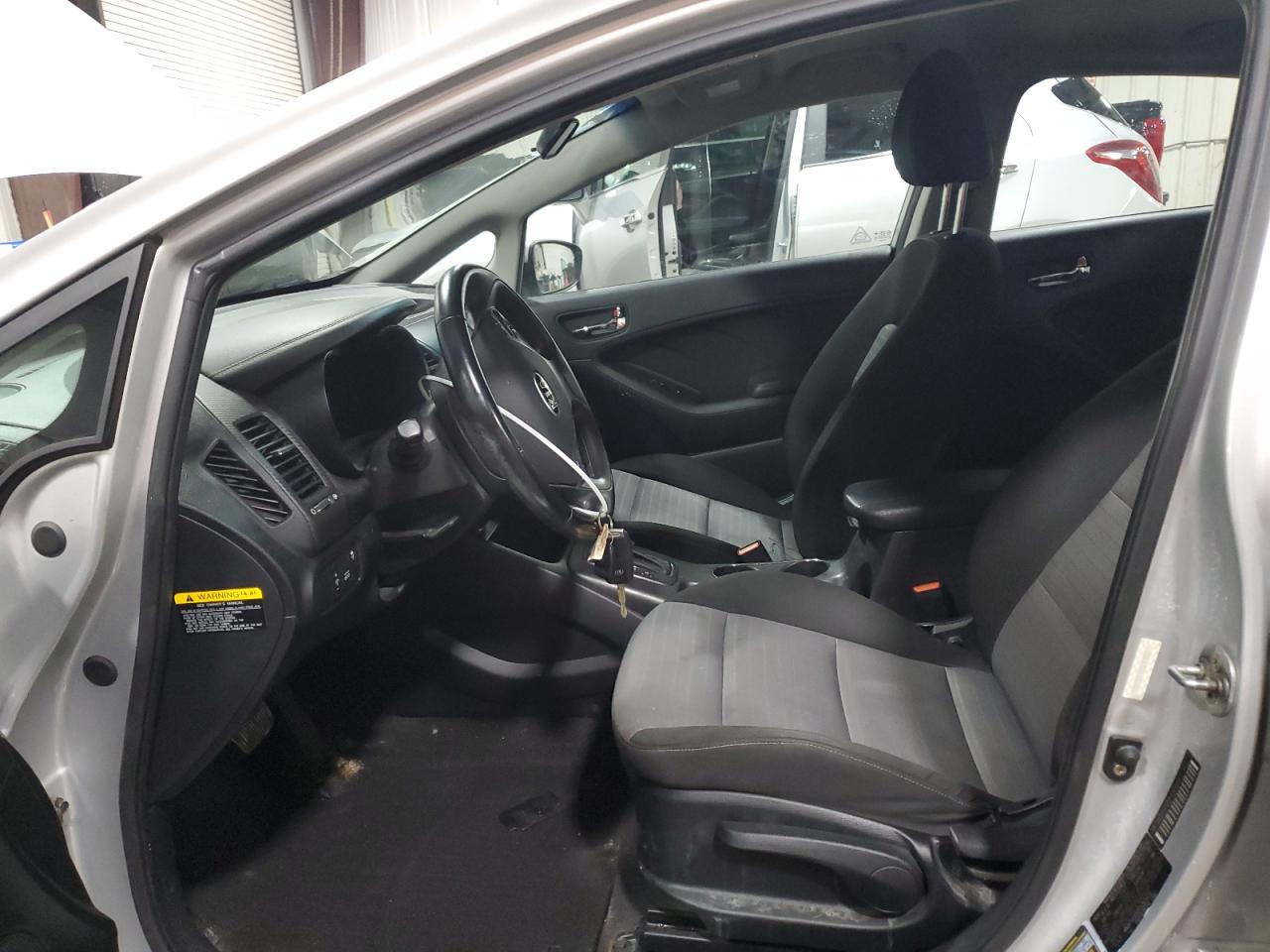 2015 Kia Forte - Image 7
