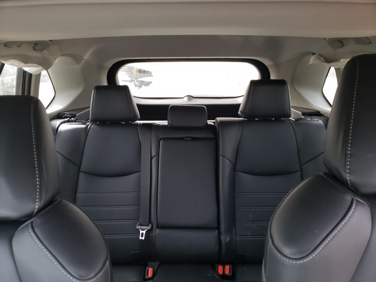 2024 Toyota RAV 4 - Image 10
