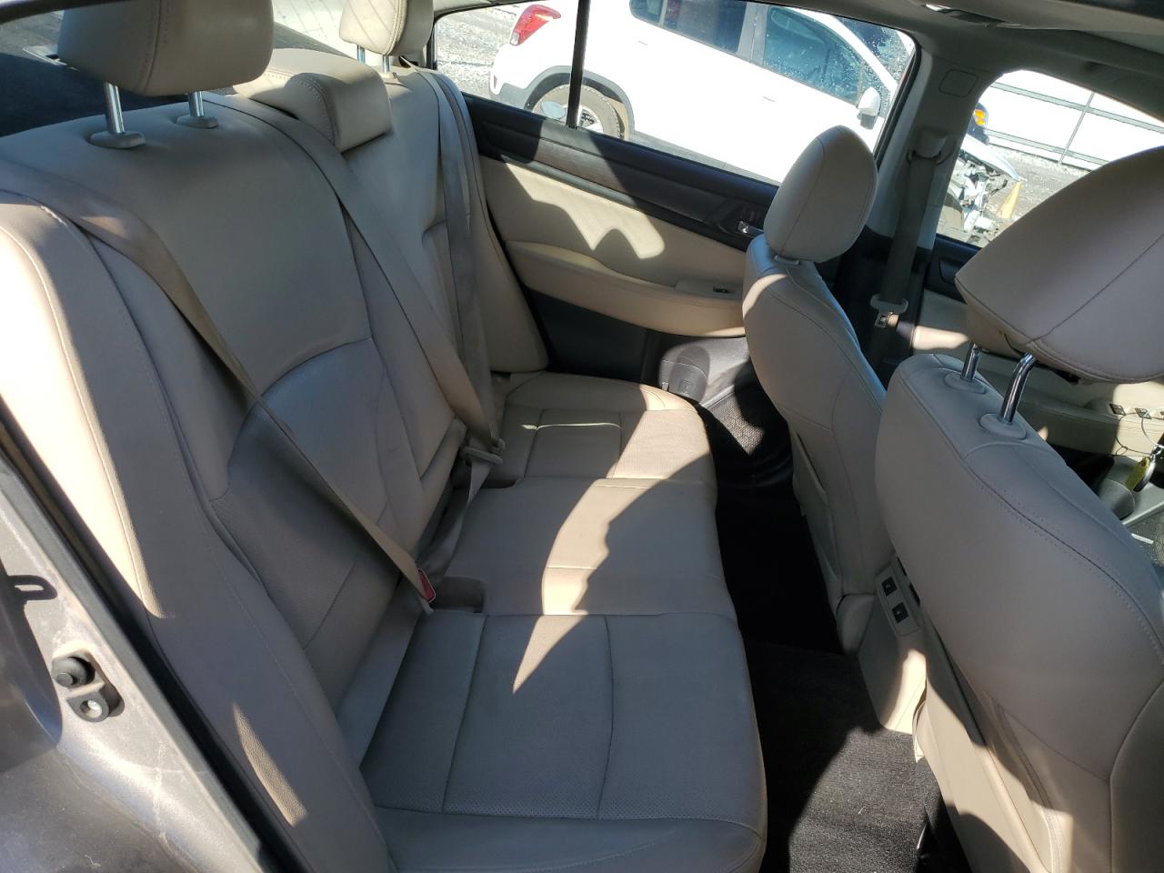 2015 Subaru Legacy - Image 10
