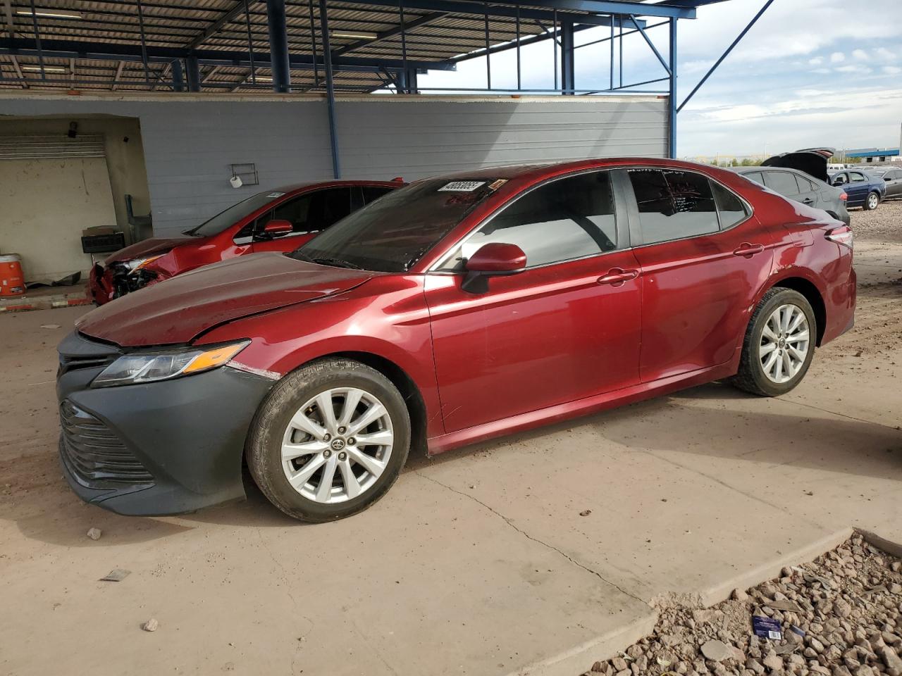 2020 Toyota Camry Le იყიდება Phoenix-ში, AZ - Front End