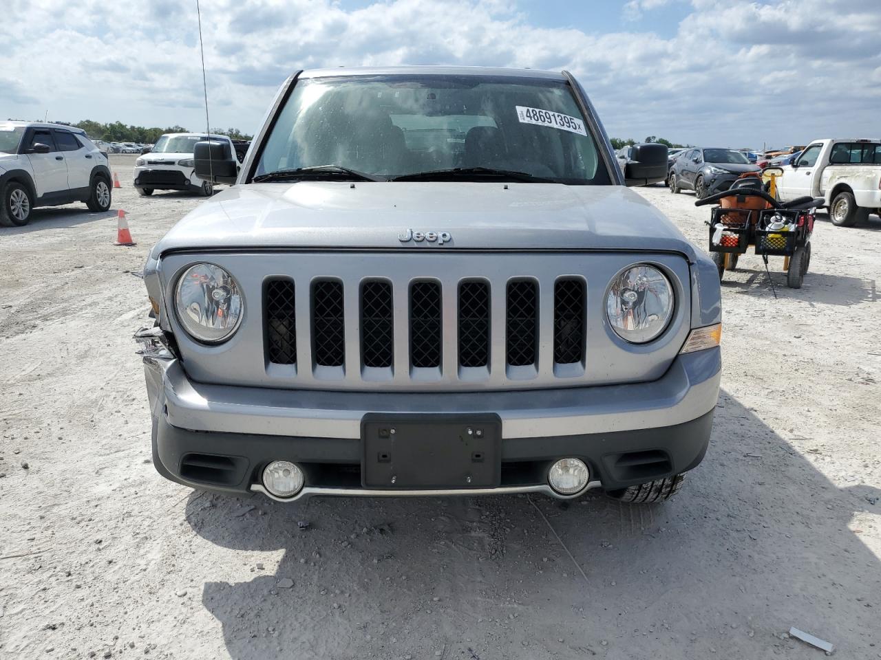 2017 Jeep Liberty (Patriot) - Image 5