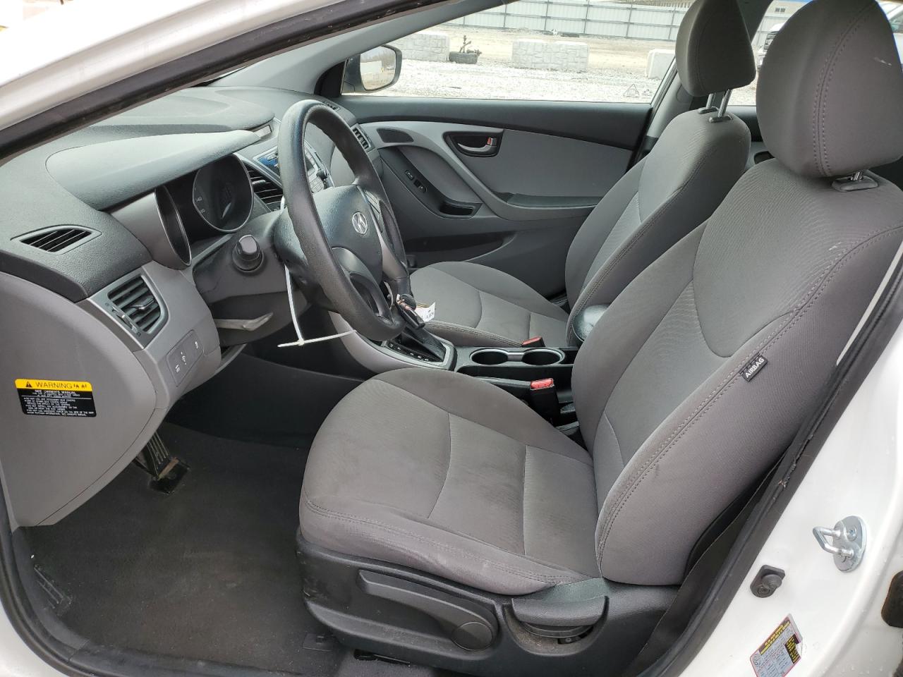 2014 Hyundai Elantra - Image 7
