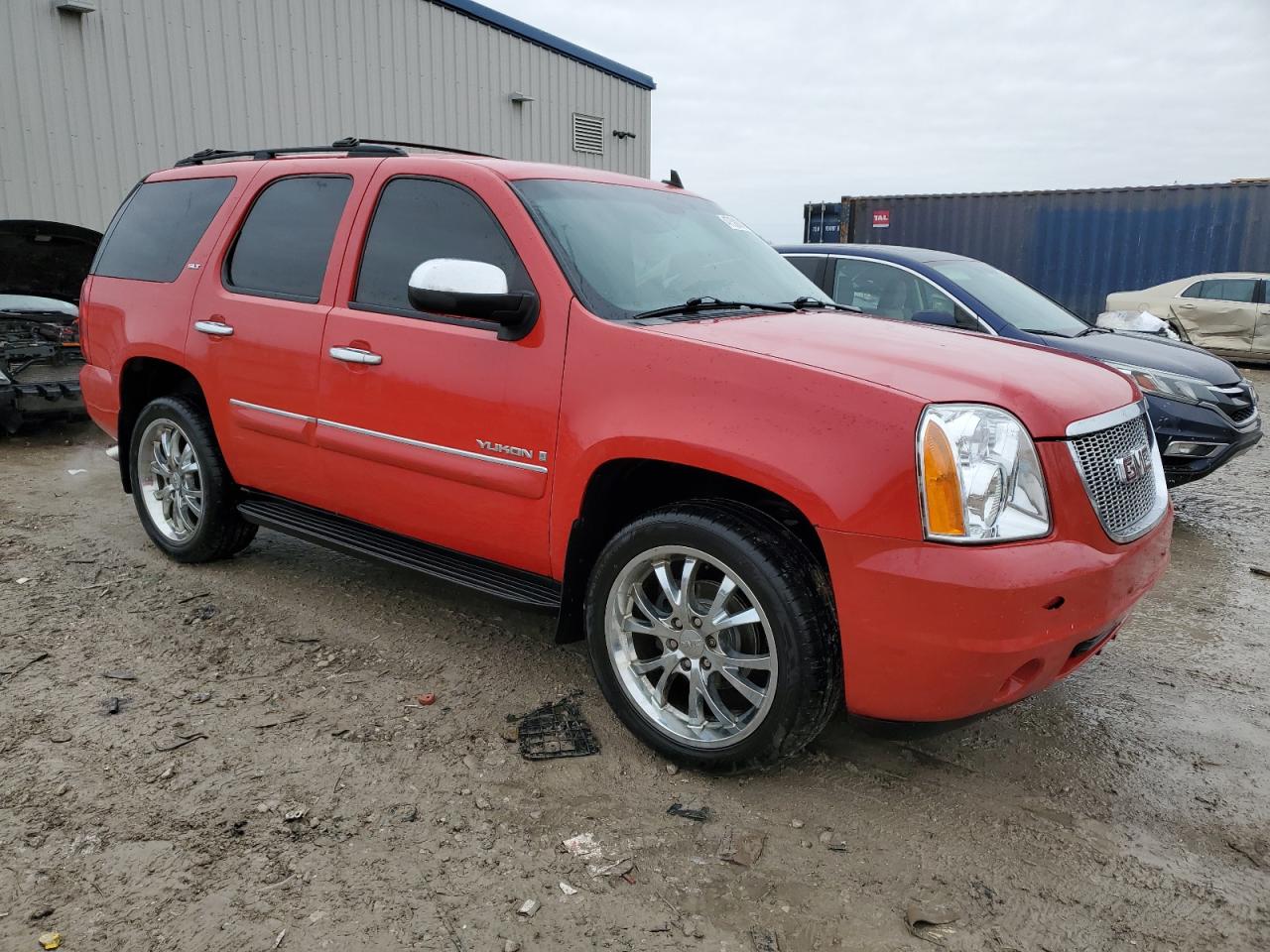 2008 GMC Yukon - Image 4
