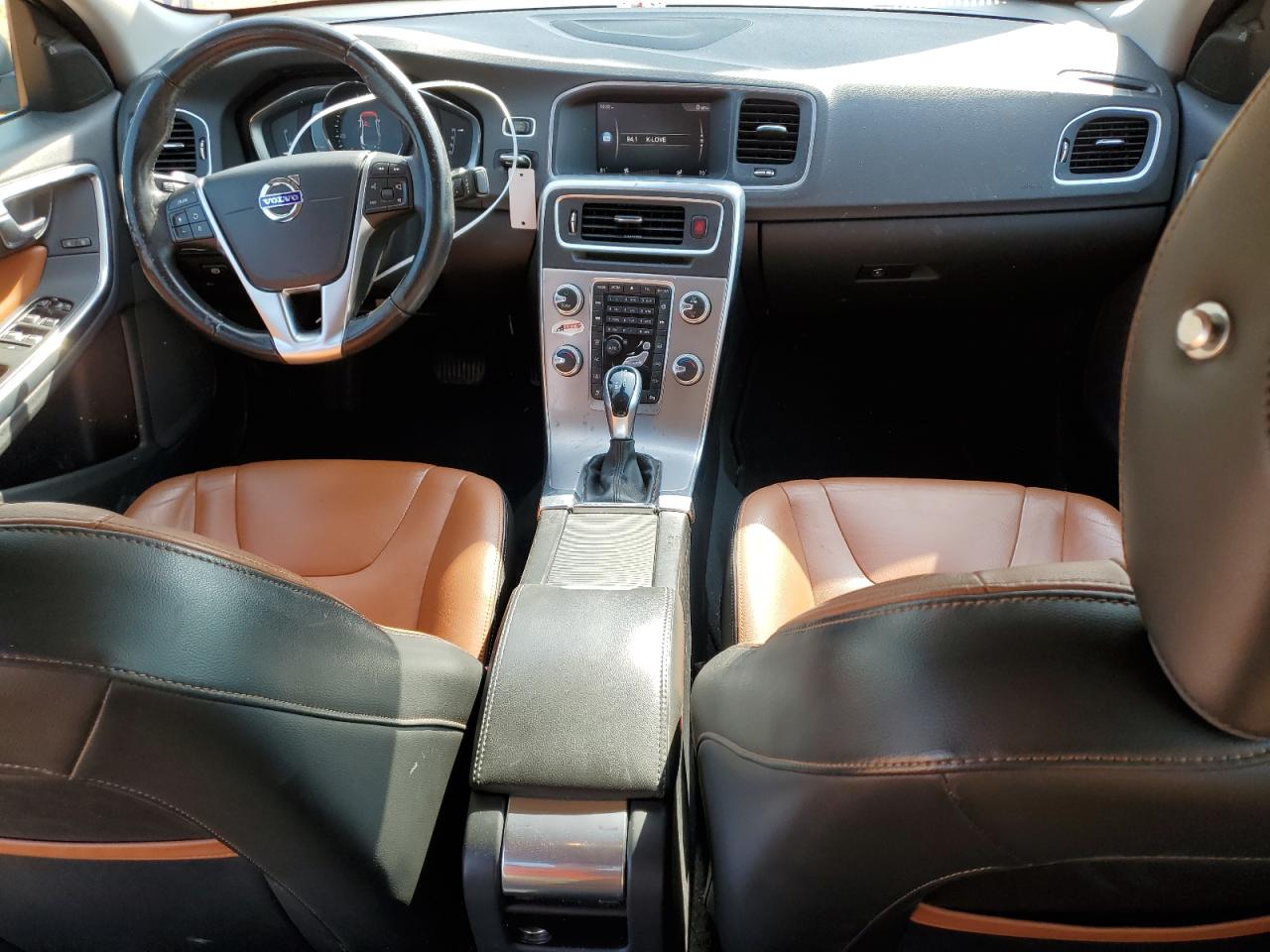 2017 Volvo S60 - Image 8