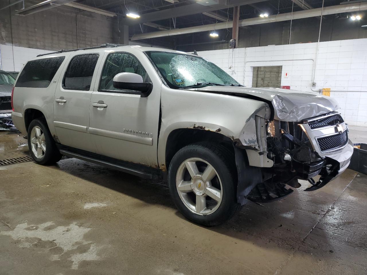 2007 Chevrolet Suburban - Image 4