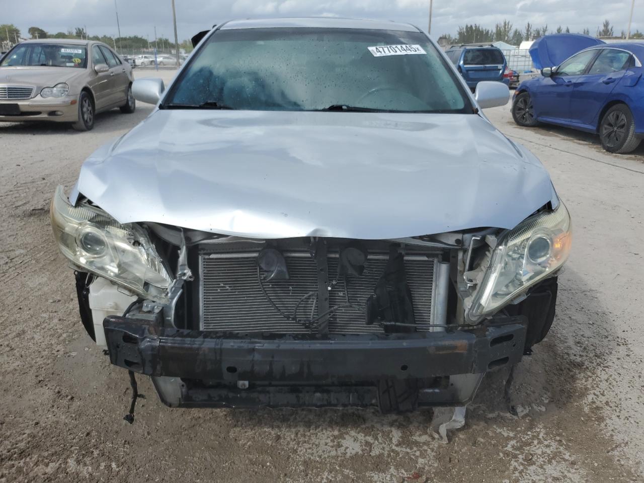 2010 Toyota Camry - Image 5