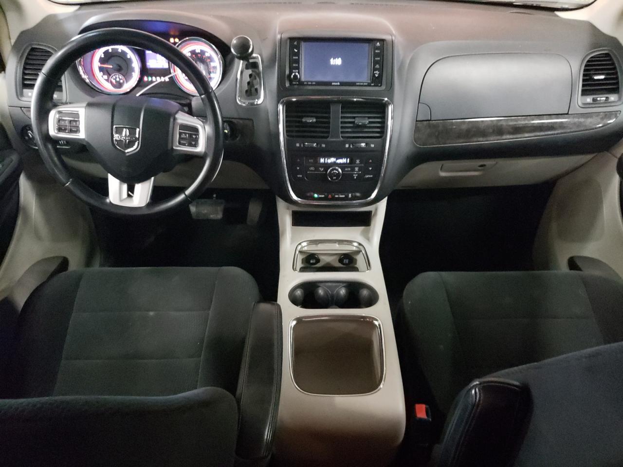 2011 Dodge Caravan - Image 8