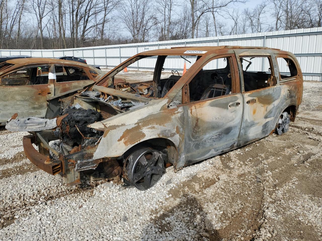 2009 Dodge Grand Caravan Sxt للبيع في Milwaukee، WI - Burn