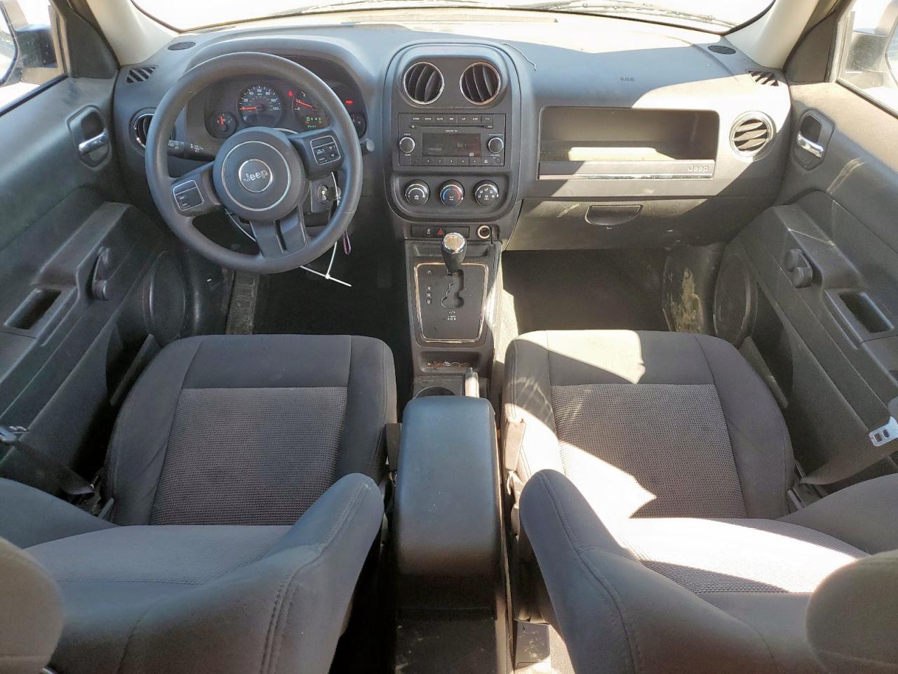 2011 Jeep Liberty (Patriot) - Image 8