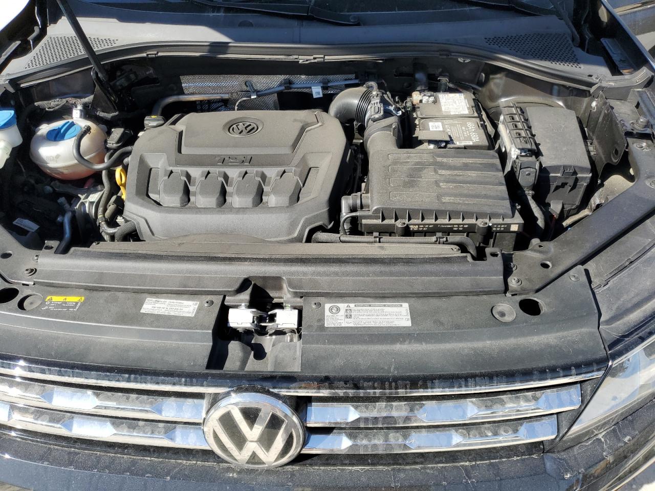 2020 Volkswagen Tiguan - Image 12