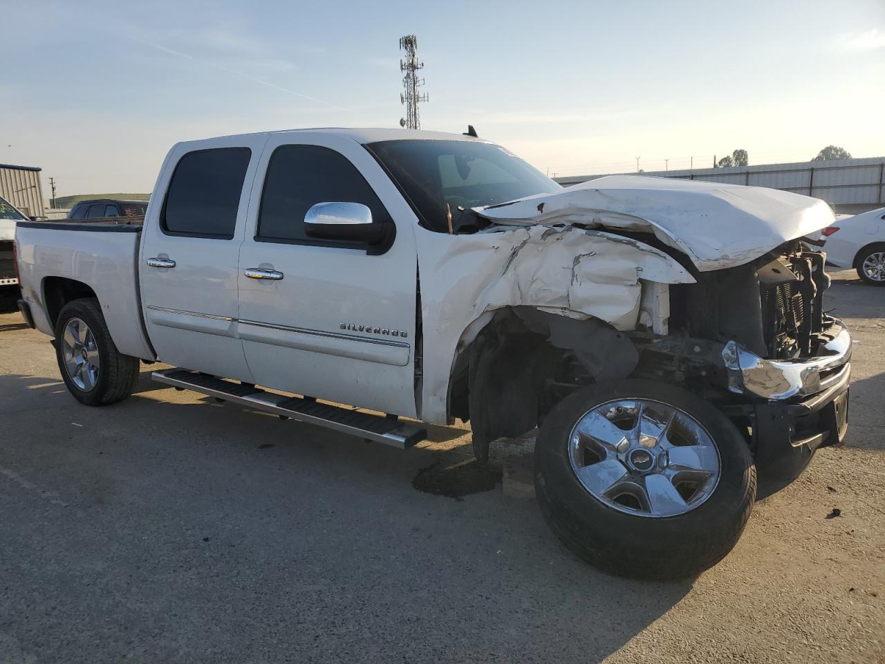 2011 Chevrolet Silverado - Image 4