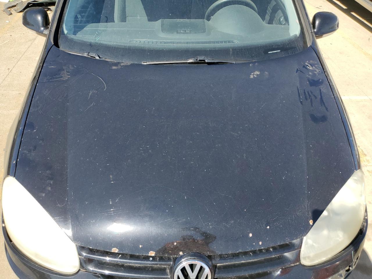 2009 Volkswagen Golf - Image 12
