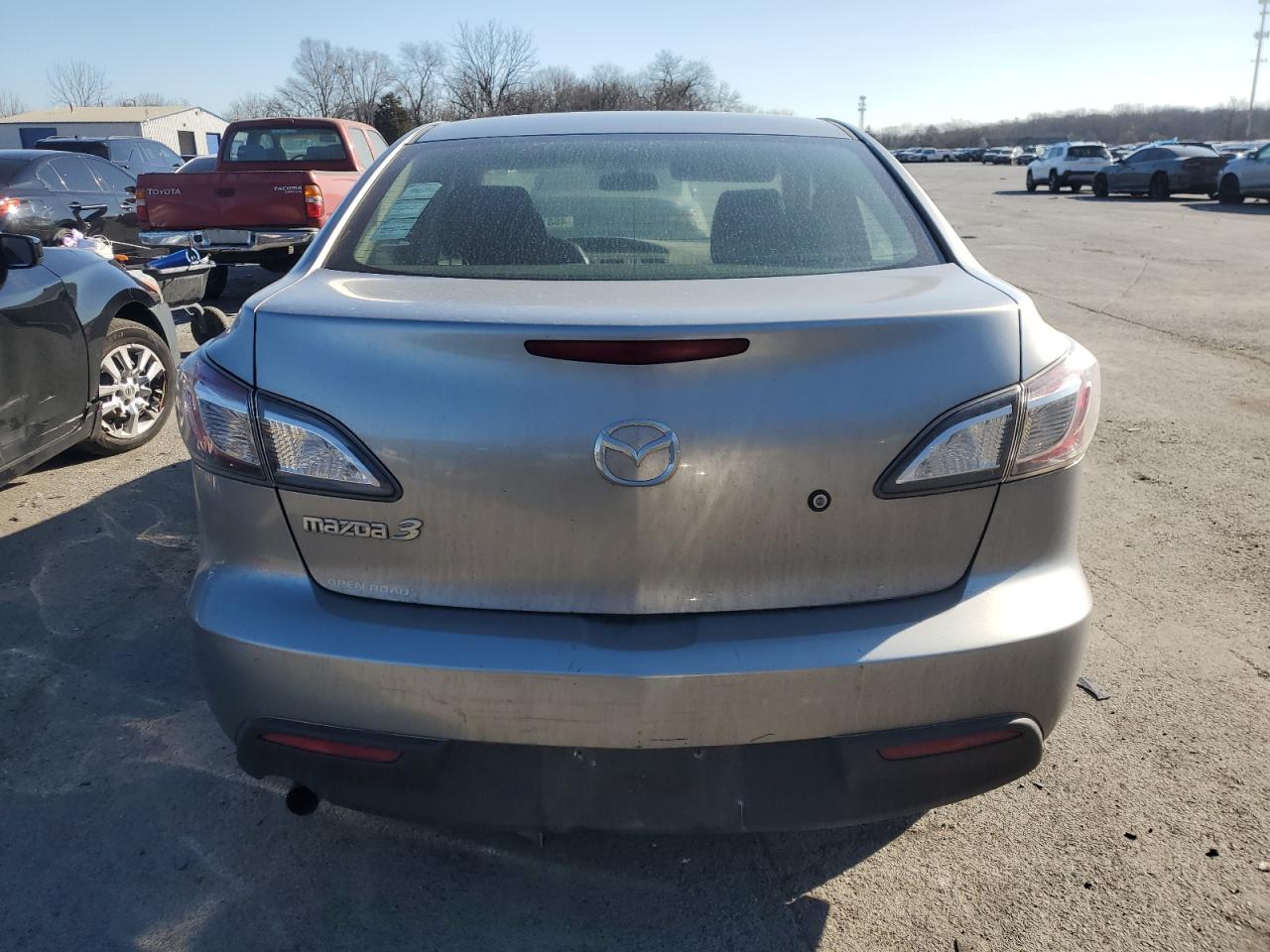2010 Mazda 3 - Image 6