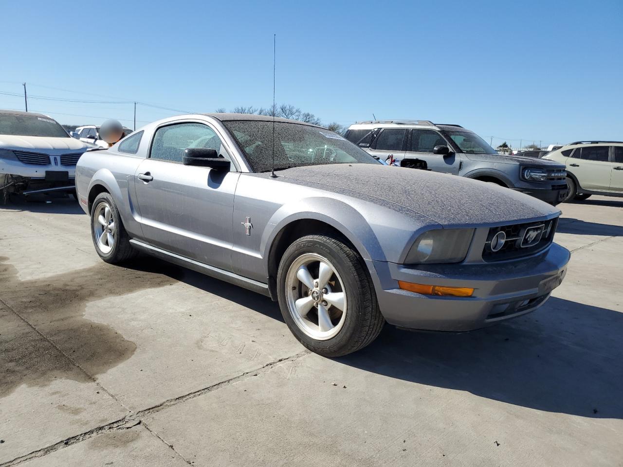 2007 Ford Mustang - Image 4