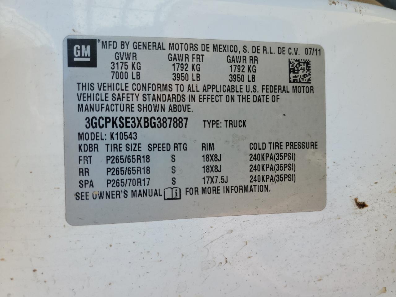 2011 Chevrolet Silverado - Image 12