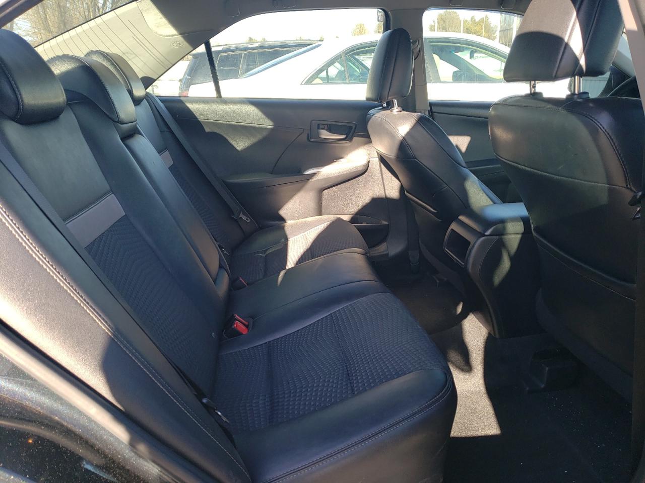 2014 Toyota Camry - Image 10