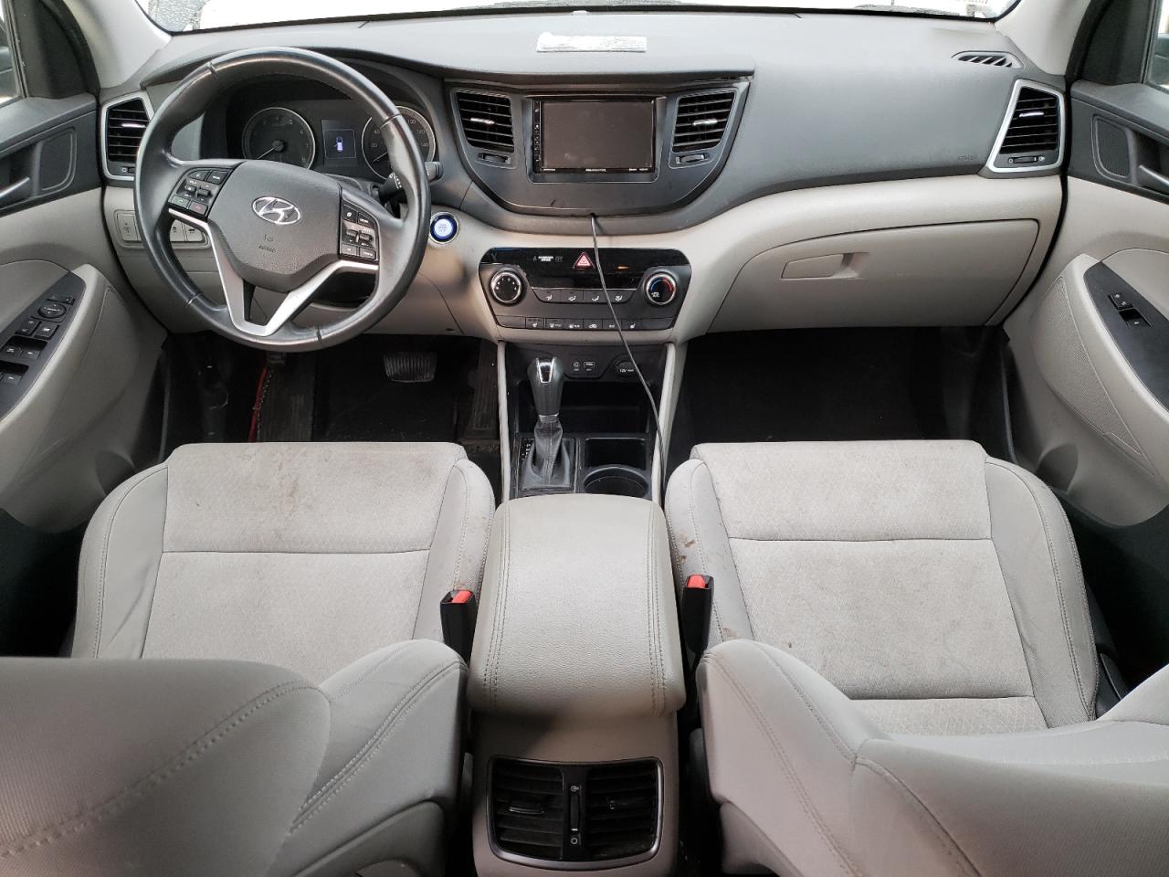 2017 Hyundai Tucson - Image 8
