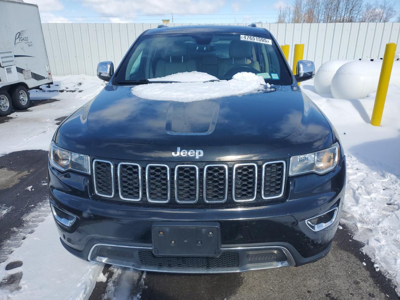 2017 Jeep Grand Cherokee - Image 5