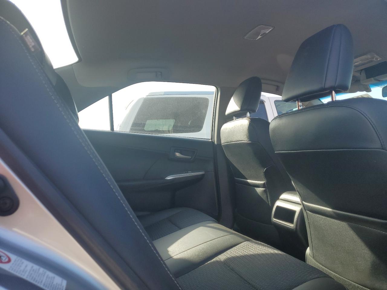 2013 Toyota Camry - Image 10