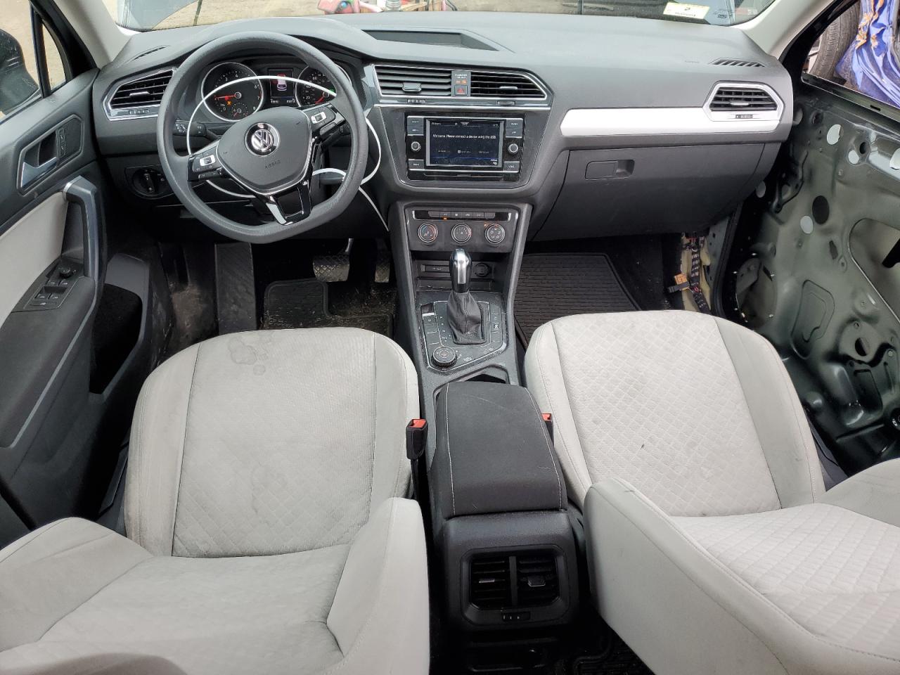 2021 Volkswagen Tiguan - Image 8