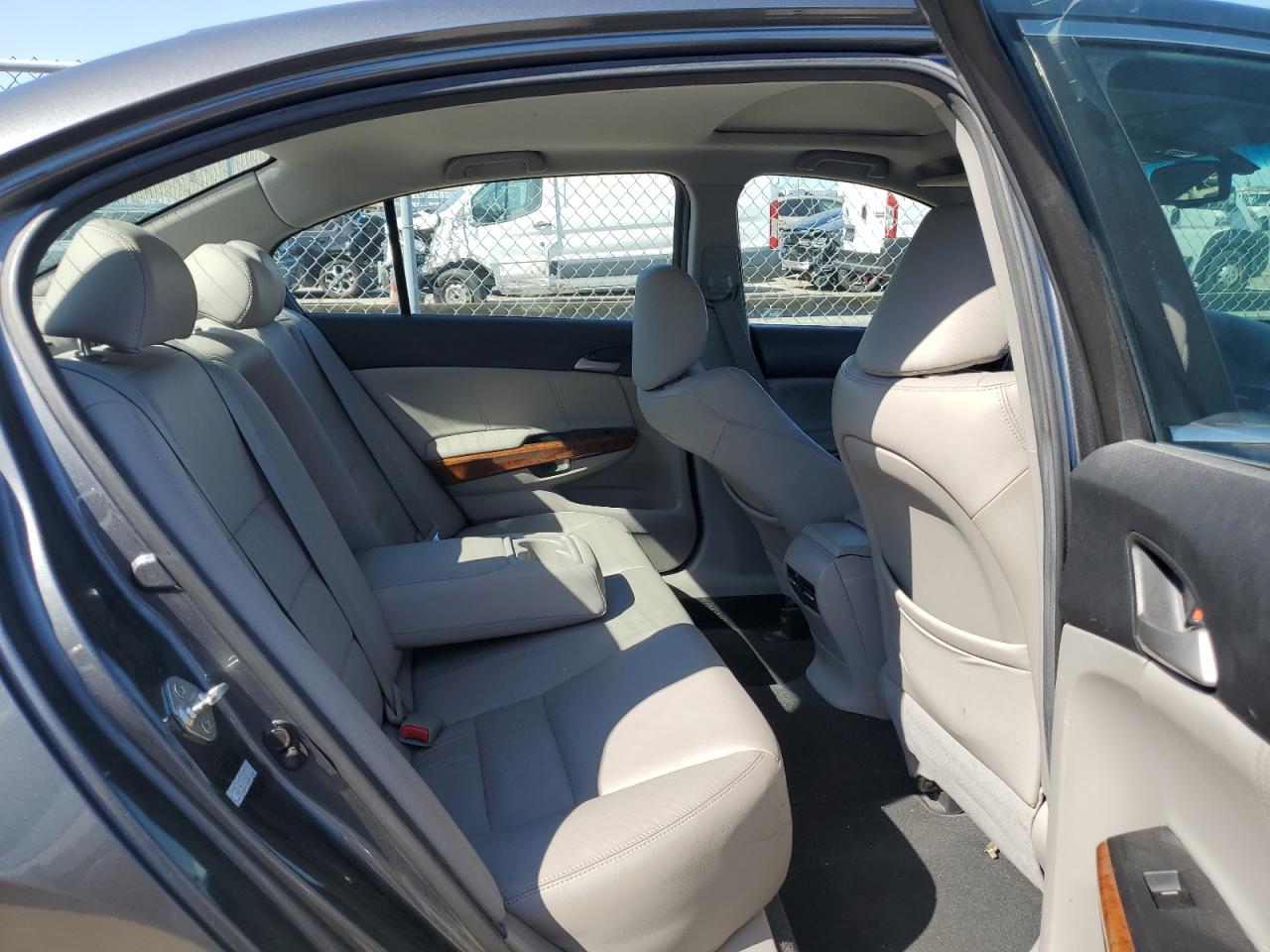 2012 Honda Accord - Image 10