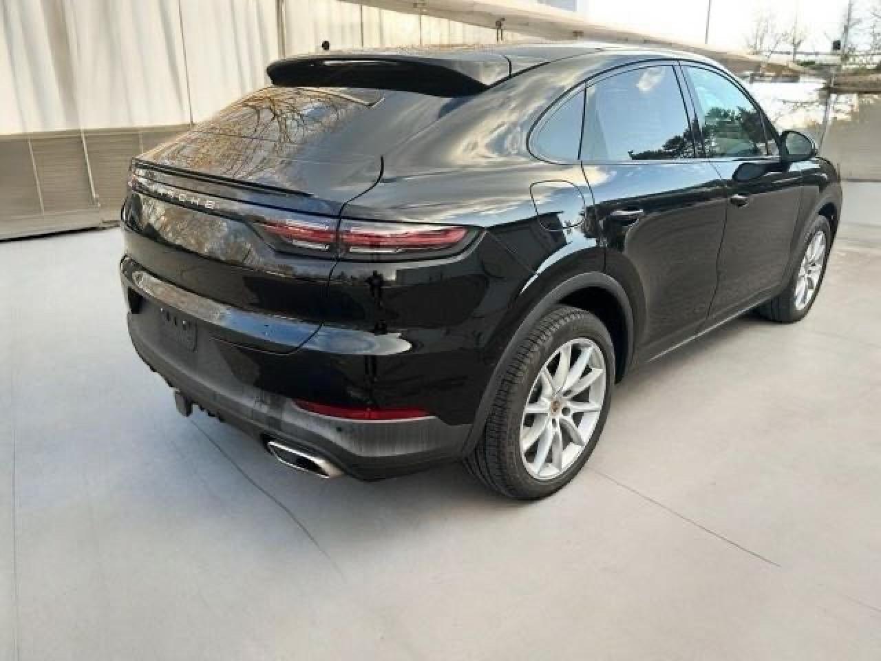 2020 Porsche Cayenne - Image 4