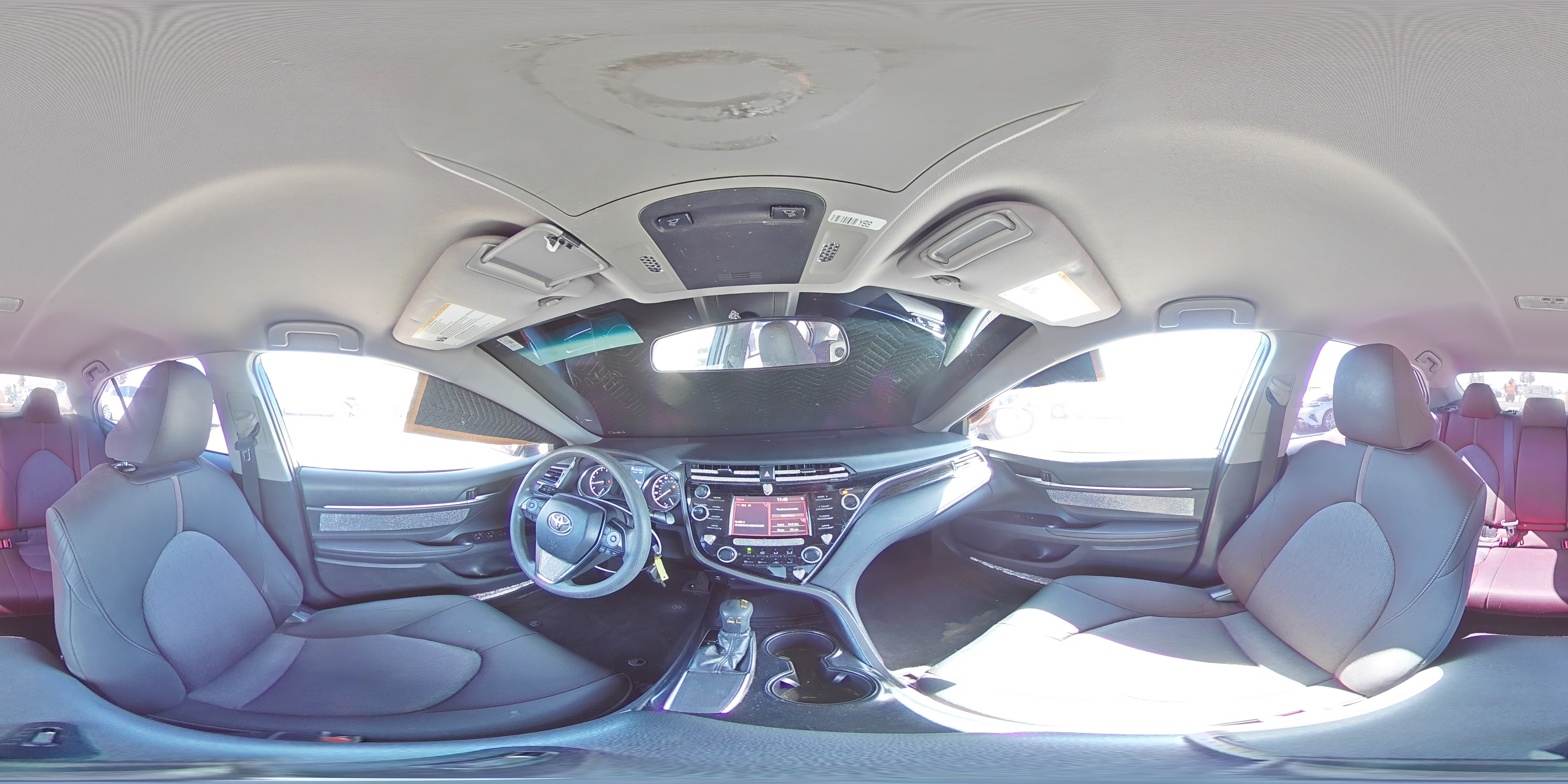 2018 Toyota Camry - Image 13