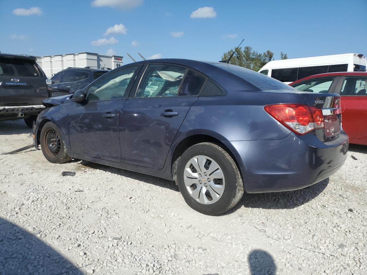 2014 Chevrolet Cruze - Image 2
