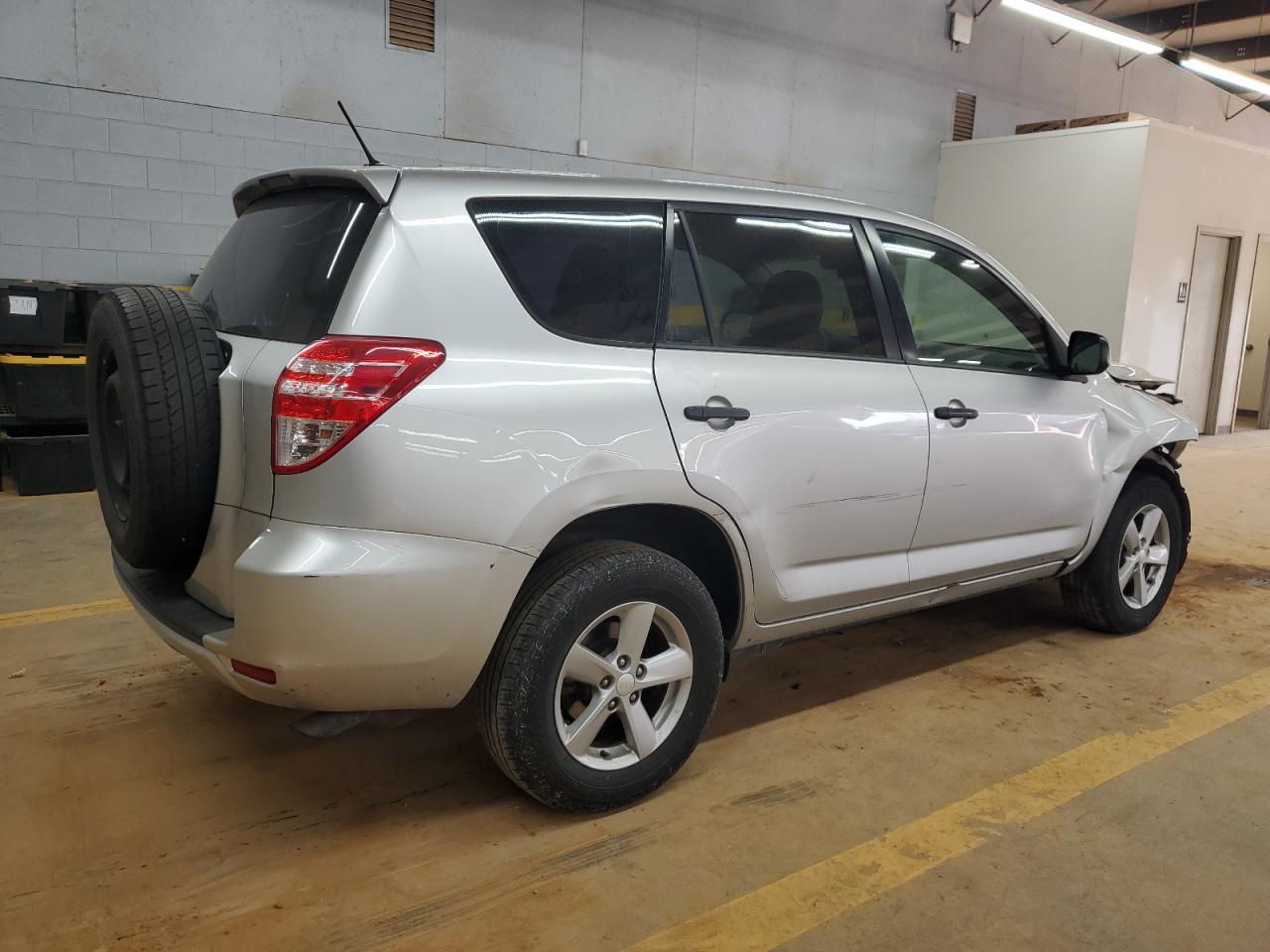 2012 Toyota RAV 4 - Image 3