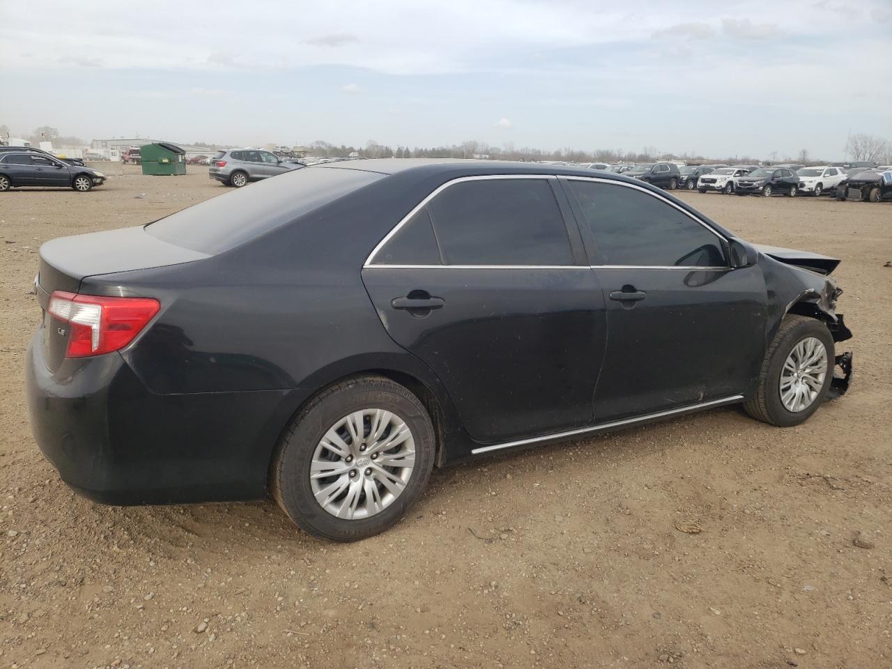 2014 Toyota Camry - Image 3