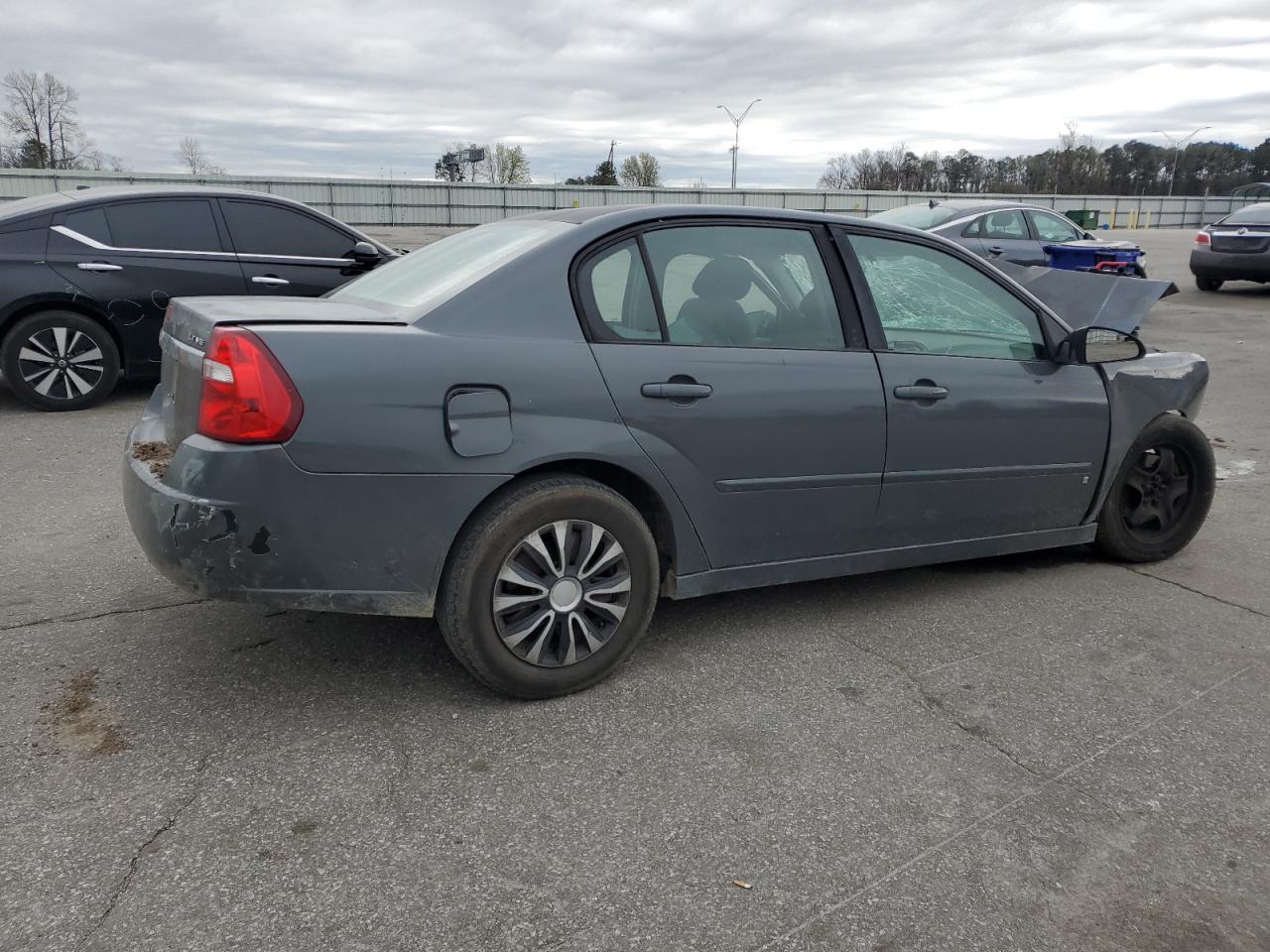 2008 Chevrolet Malibu - Image 3