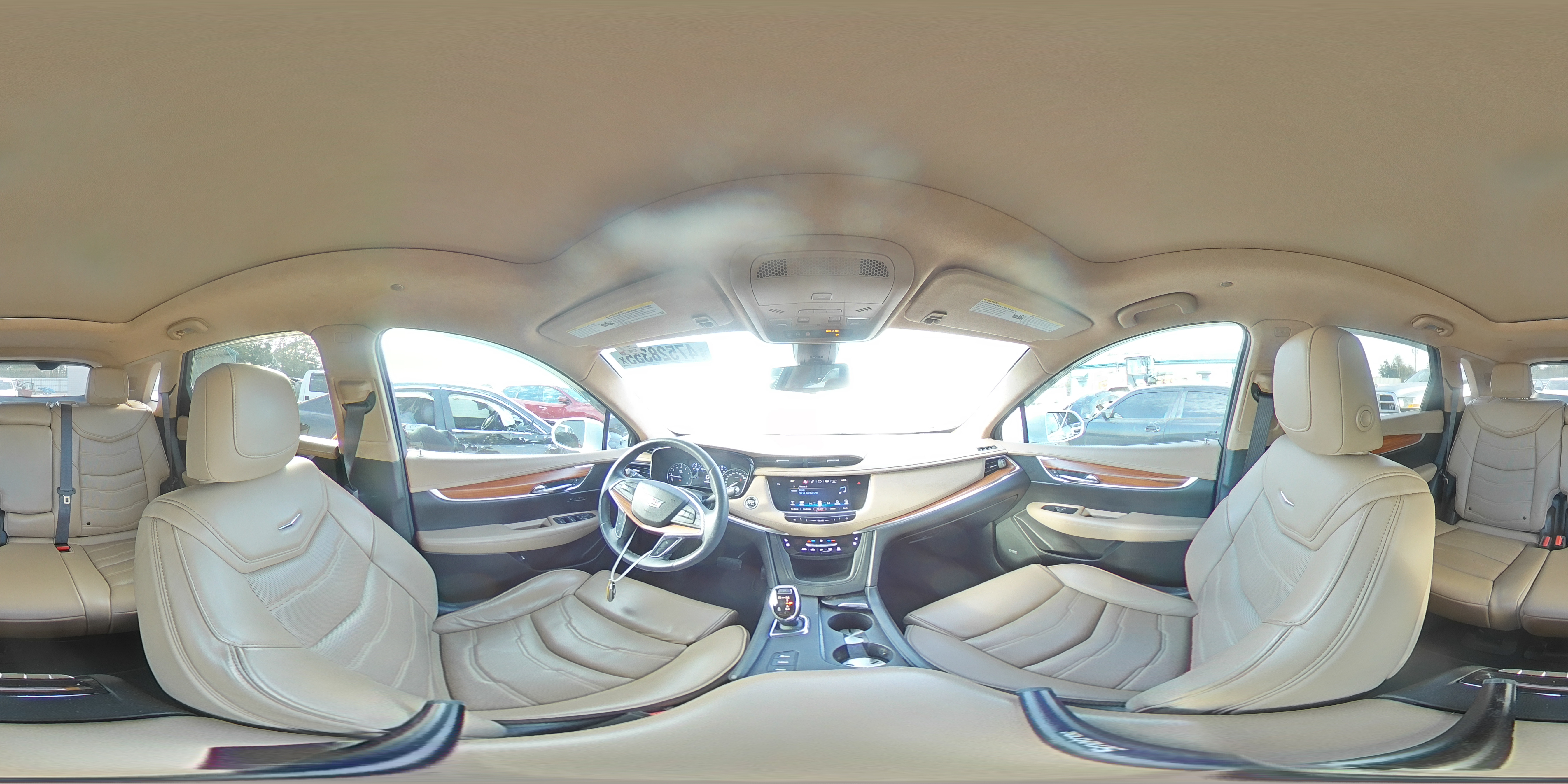 2017 Cadillac XT5 - Image 15